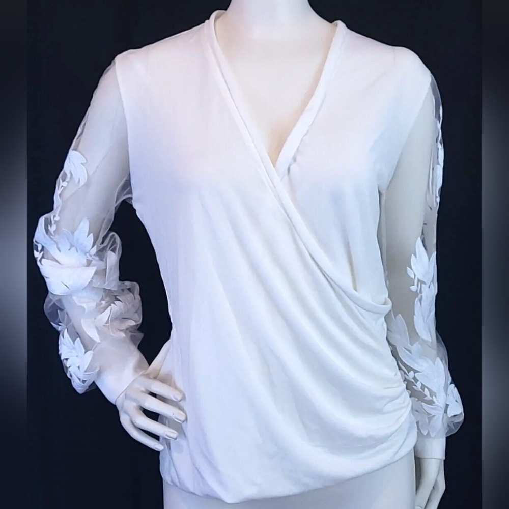 Adiva Womens M White Lace Sheer Long Sleeve Drape Ft Blouse Floral Leaves Leaf